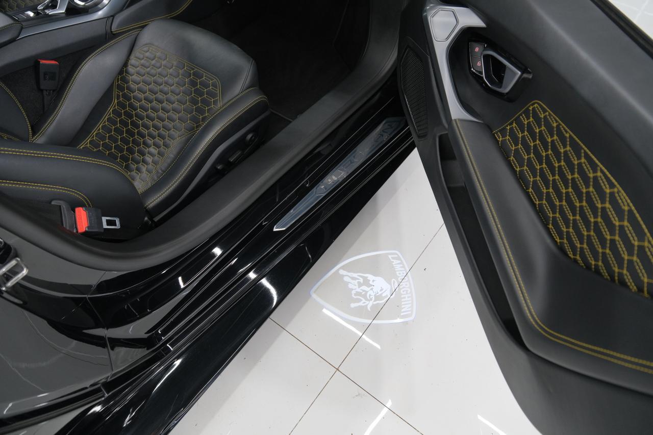 2019 Lamborghini Huracan LP580-2 Miami FL