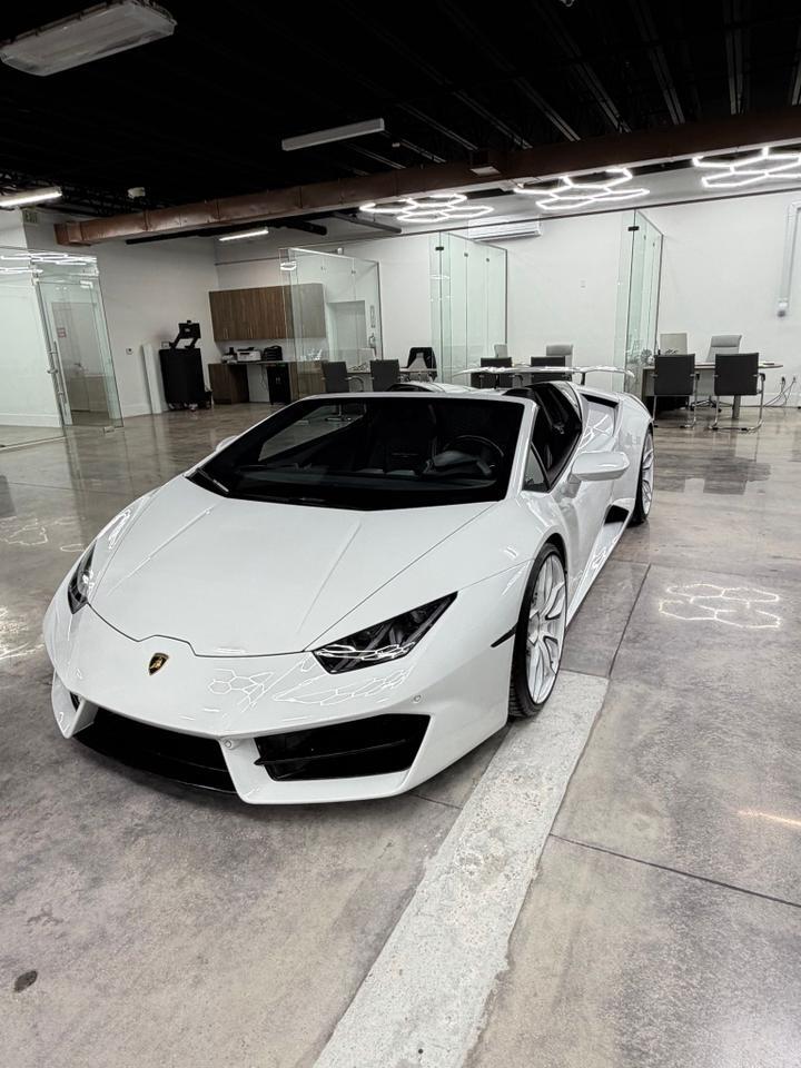 2019 Lamborghini Huracan LP580-2S
