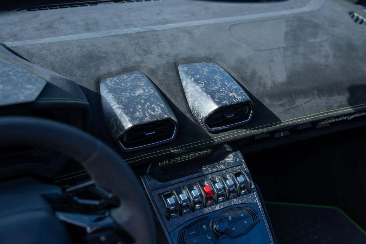 2019 Lamborghini Huracan Performante Convertible 2D St. Louis MO