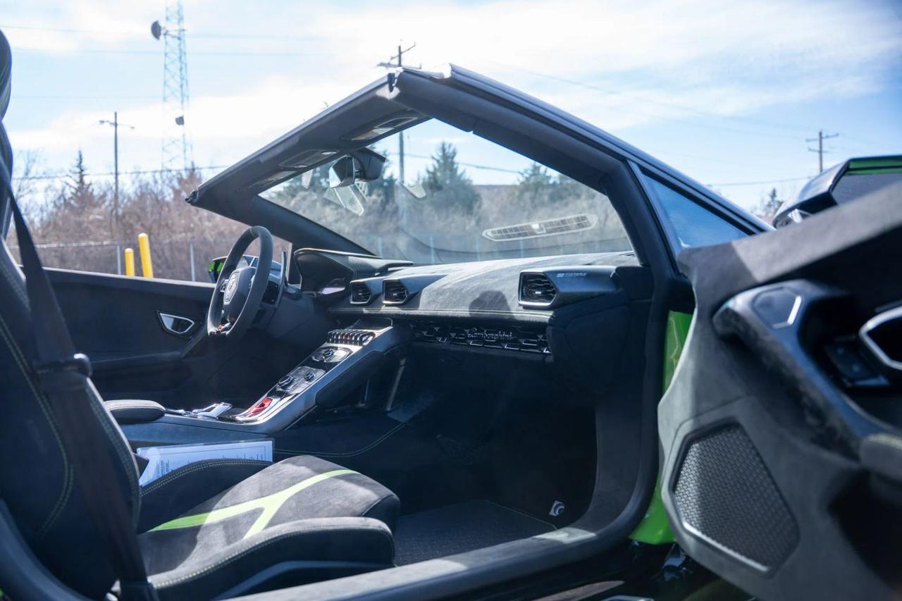 2019 Lamborghini Huracan Performante Convertible 2D St. Louis MO
