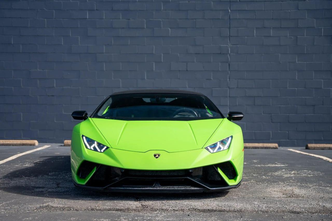 2019 Lamborghini Huracan Performante Convertible 2D St. Louis MO