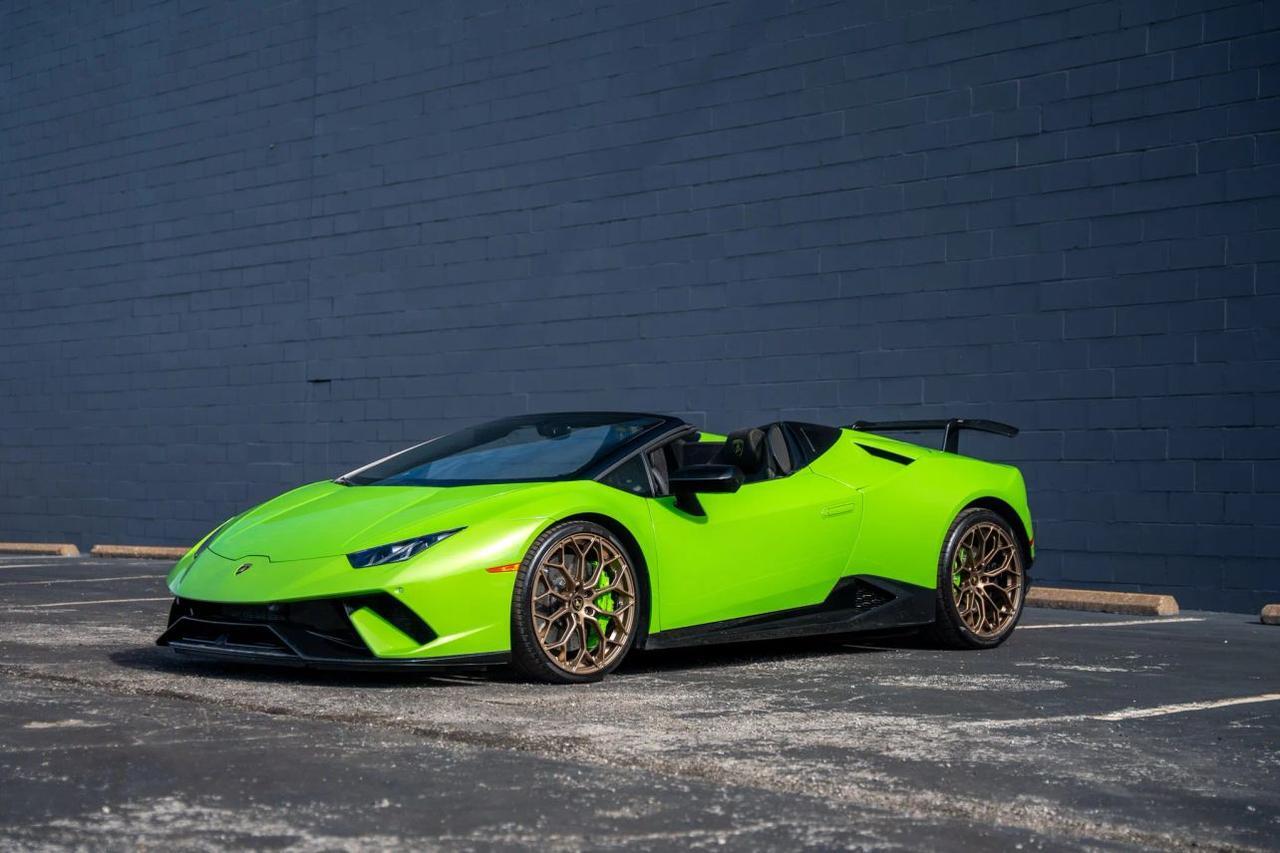 2019 Lamborghini Huracan Performante Convertible 2D St. Louis MO