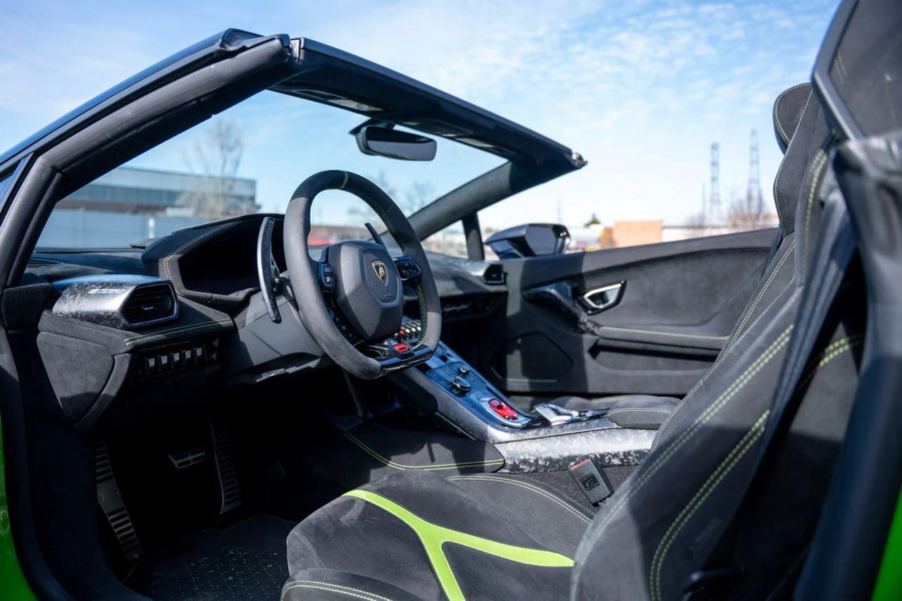 2019 Lamborghini Huracan Performante Convertible 2D St. Louis MO