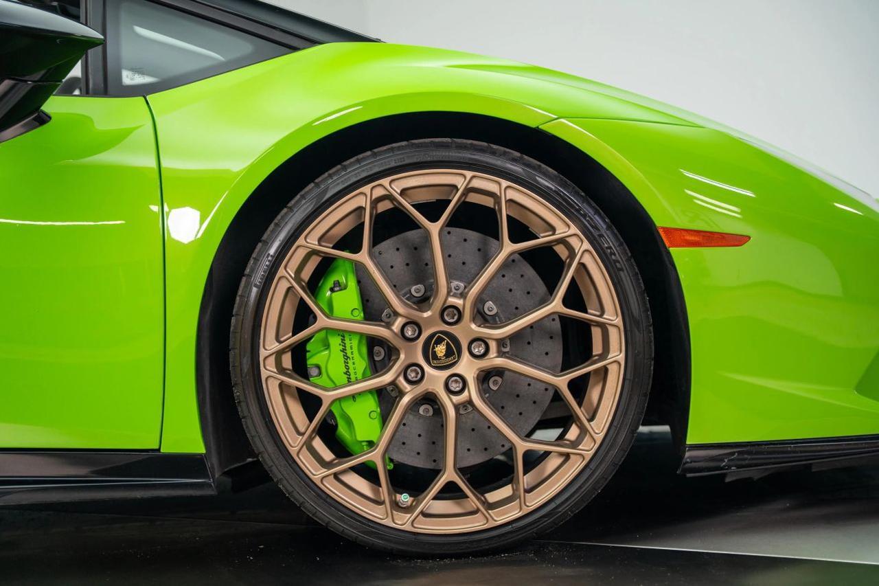 2019 Lamborghini Huracan Performante Convertible 2D St. Louis MO