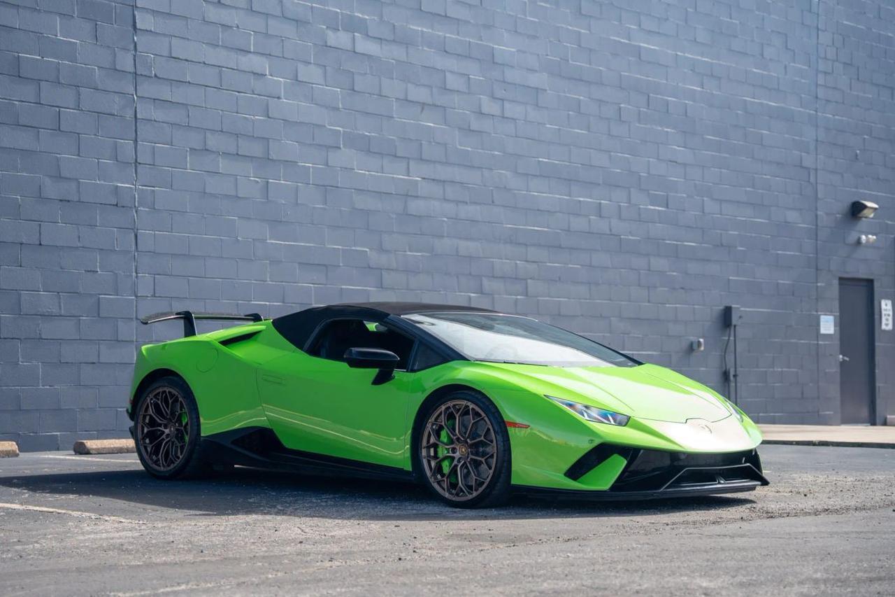 2019 Lamborghini Huracan Performante Convertible 2D St. Louis MO