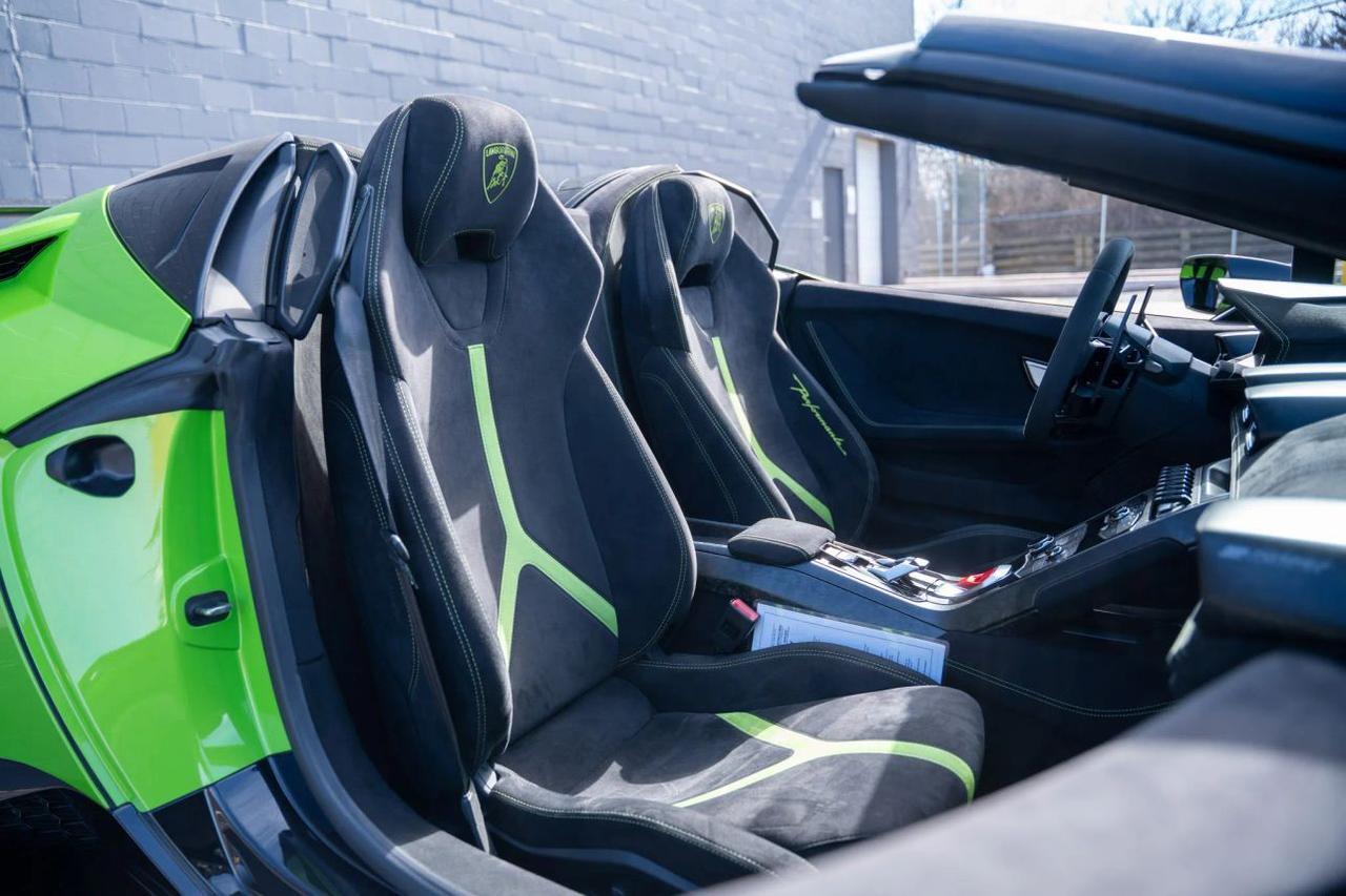 2019 Lamborghini Huracan Performante Convertible 2D St. Louis MO