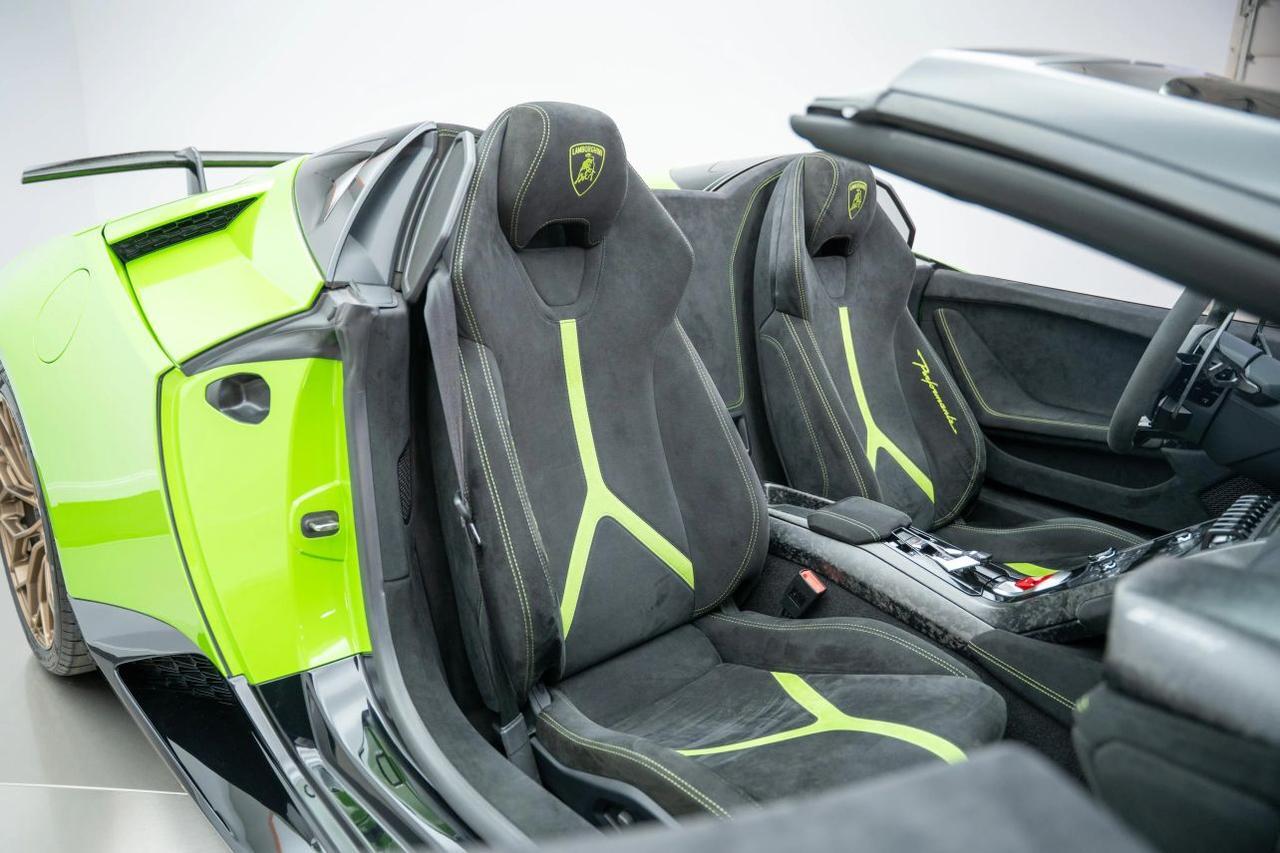 2019 Lamborghini Huracan Performante Convertible 2D St. Louis MO