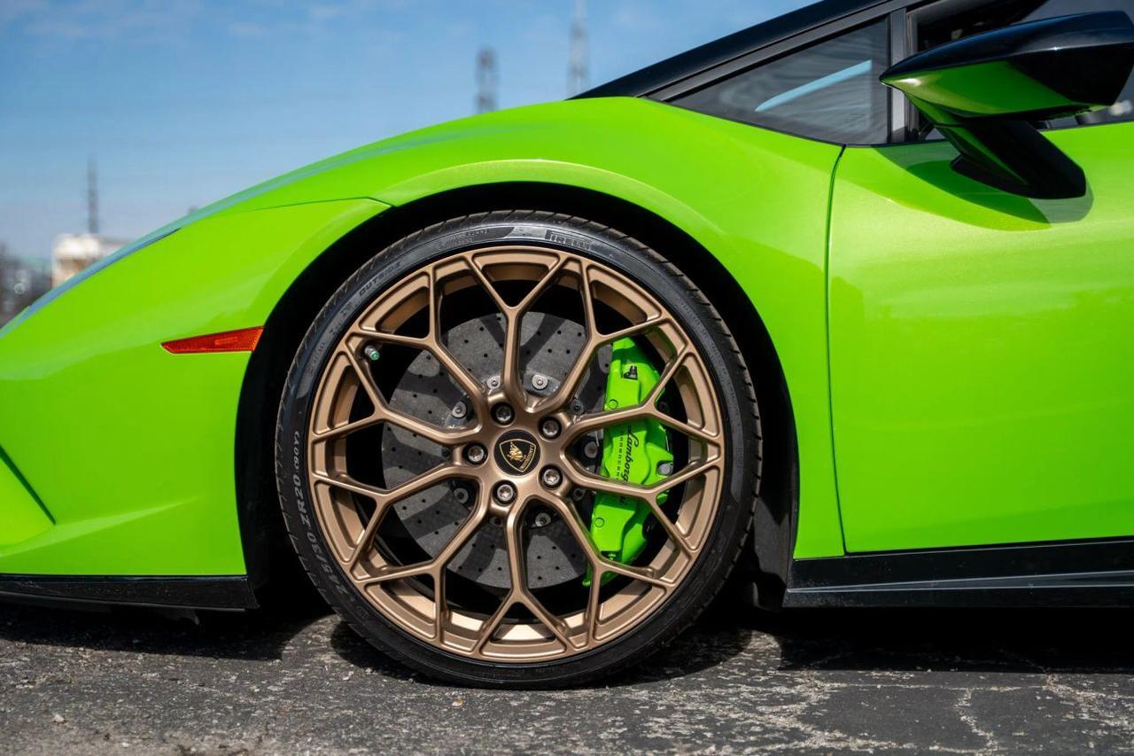2019 Lamborghini Huracan Performante Convertible 2D St. Louis MO