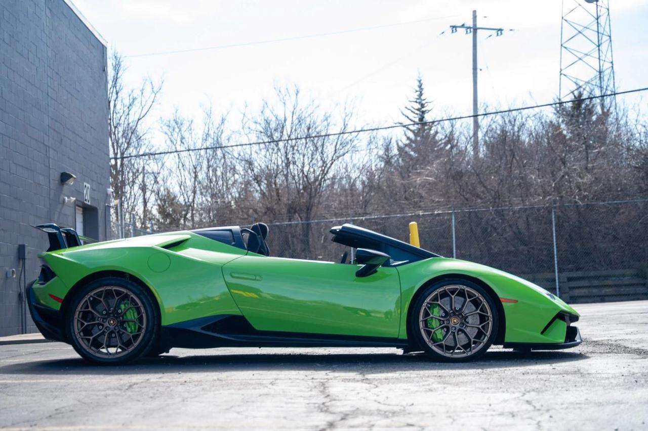 2019 Lamborghini Huracan Performante Convertible 2D St. Louis MO
