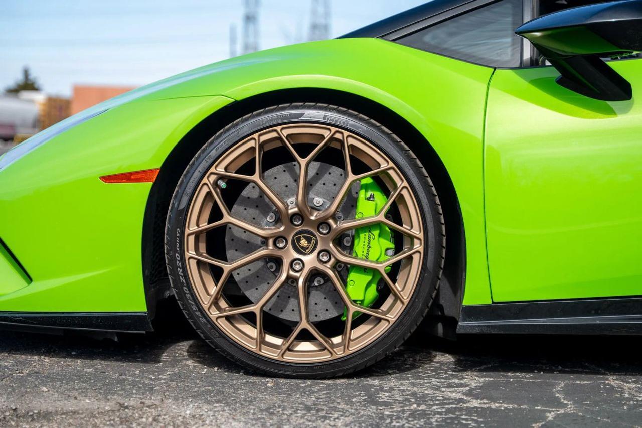 2019 Lamborghini Huracan Performante Convertible 2D St. Louis MO