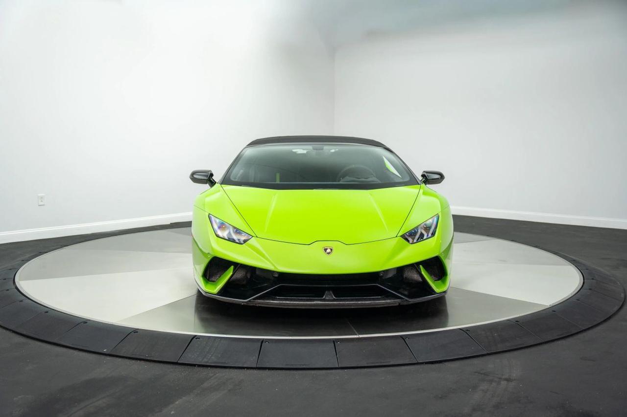2019 Lamborghini Huracan Performante Convertible 2D St. Louis MO