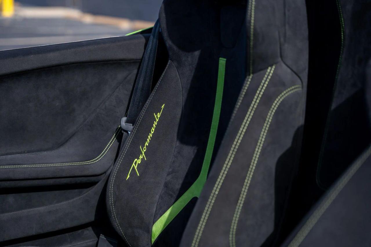 2019 Lamborghini Huracan Performante Convertible 2D St. Louis MO