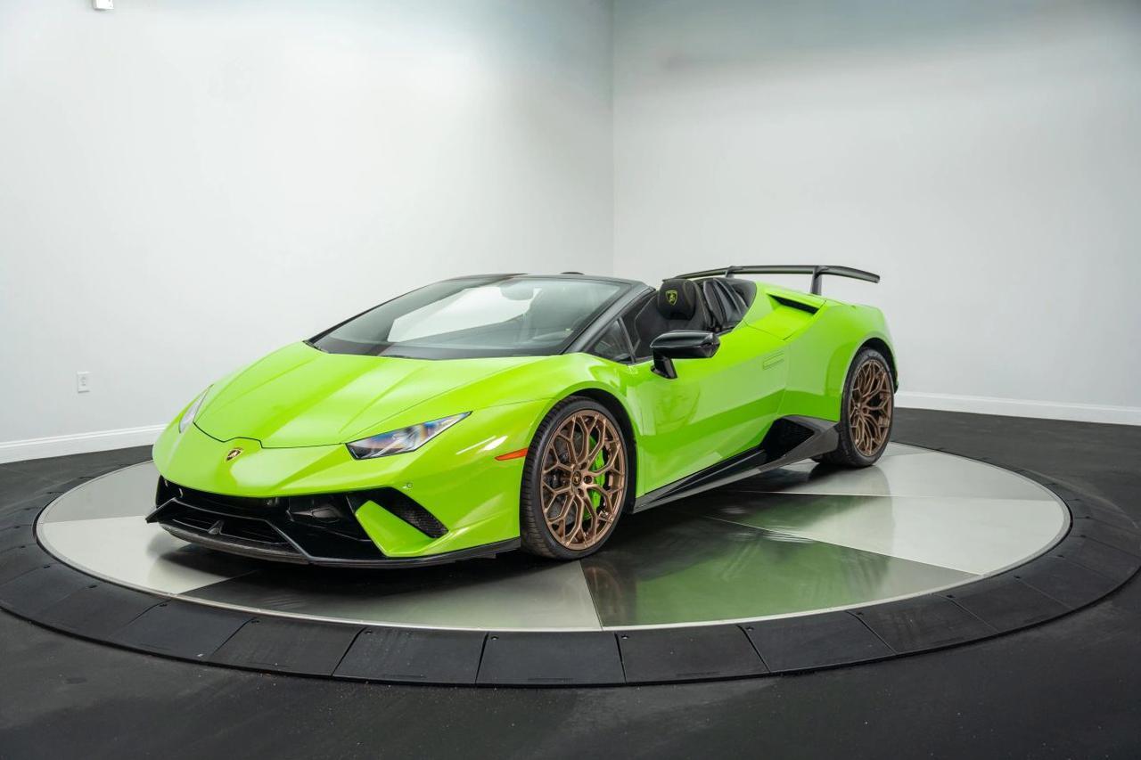 2019 Lamborghini Huracan Performante Convertible 2D St. Louis MO