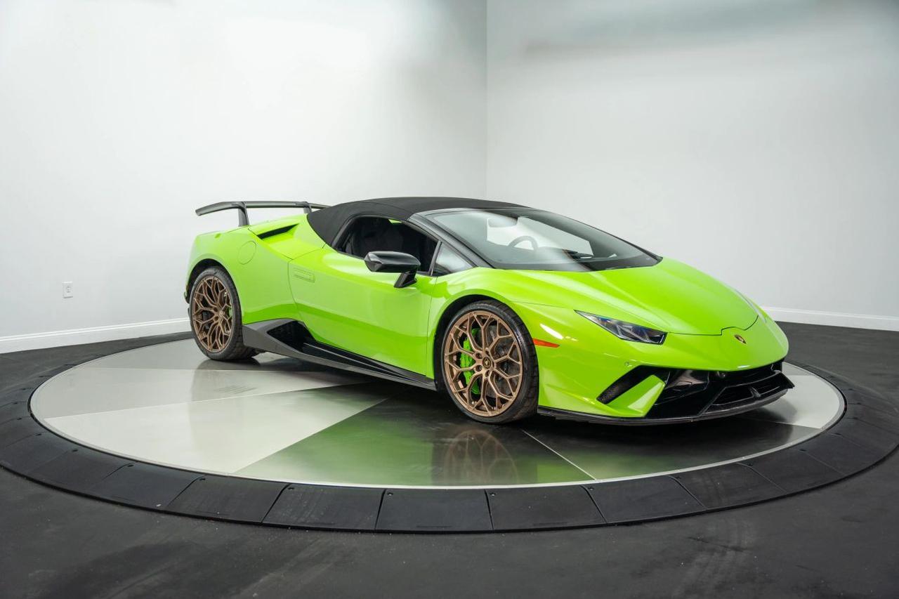 2019 Lamborghini Huracan Performante Convertible 2D St. Louis MO