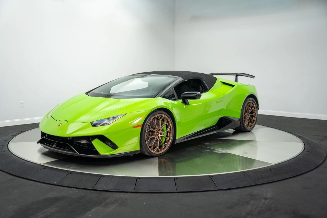 2019 Lamborghini Huracan Performante Convertible 2D St. Louis MO