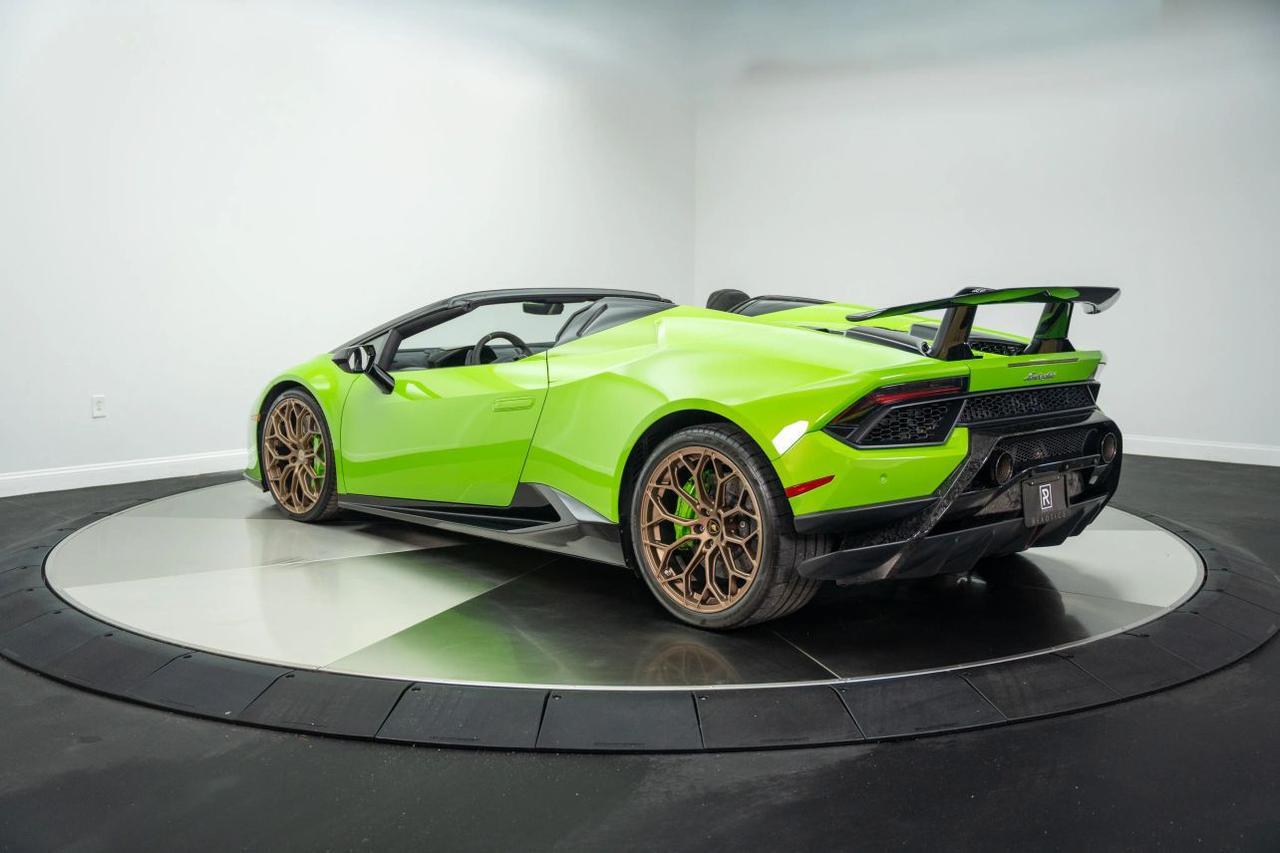 2019 Lamborghini Huracan Performante Convertible 2D St. Louis MO