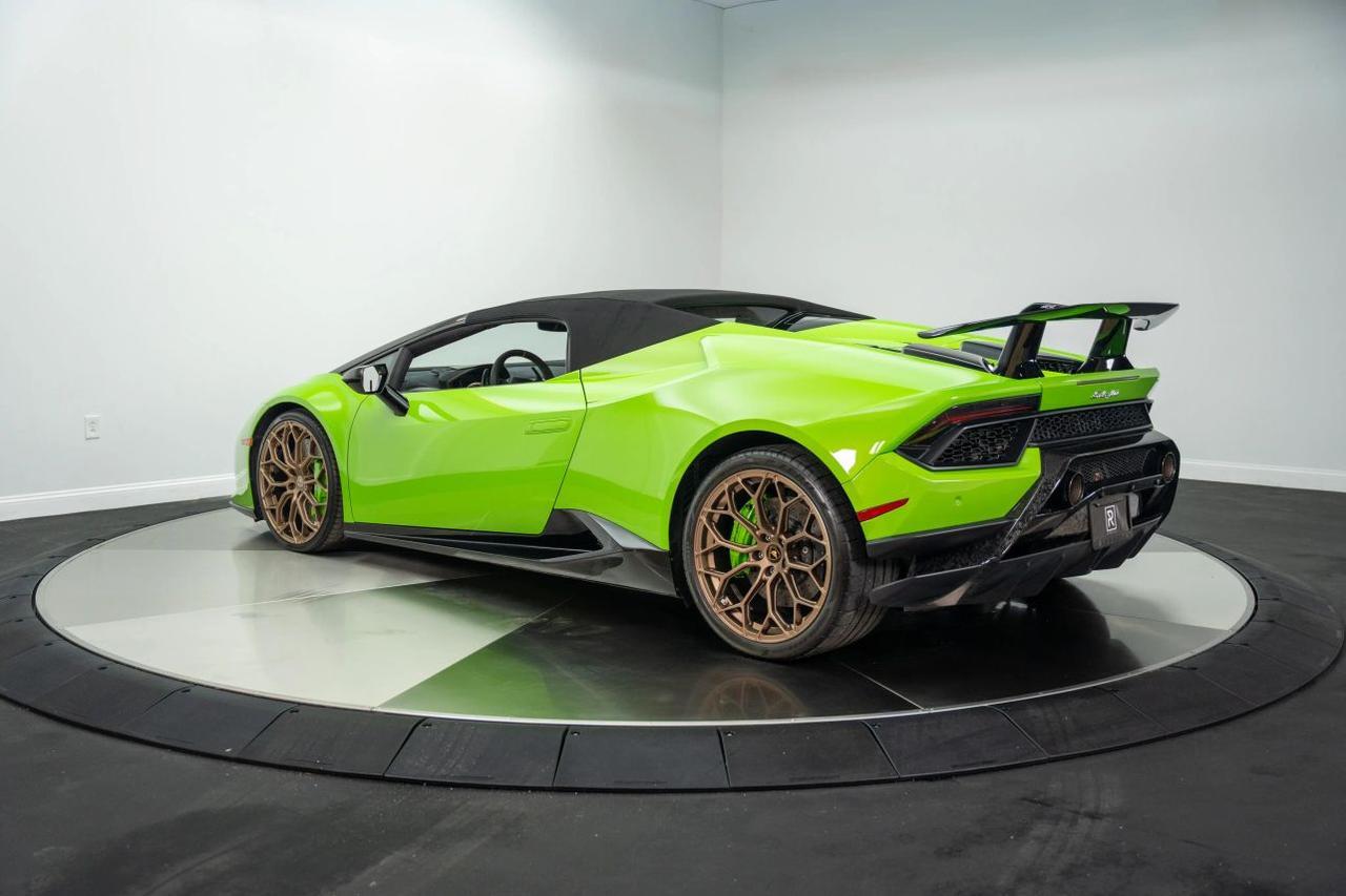 2019 Lamborghini Huracan Performante Convertible 2D St. Louis MO