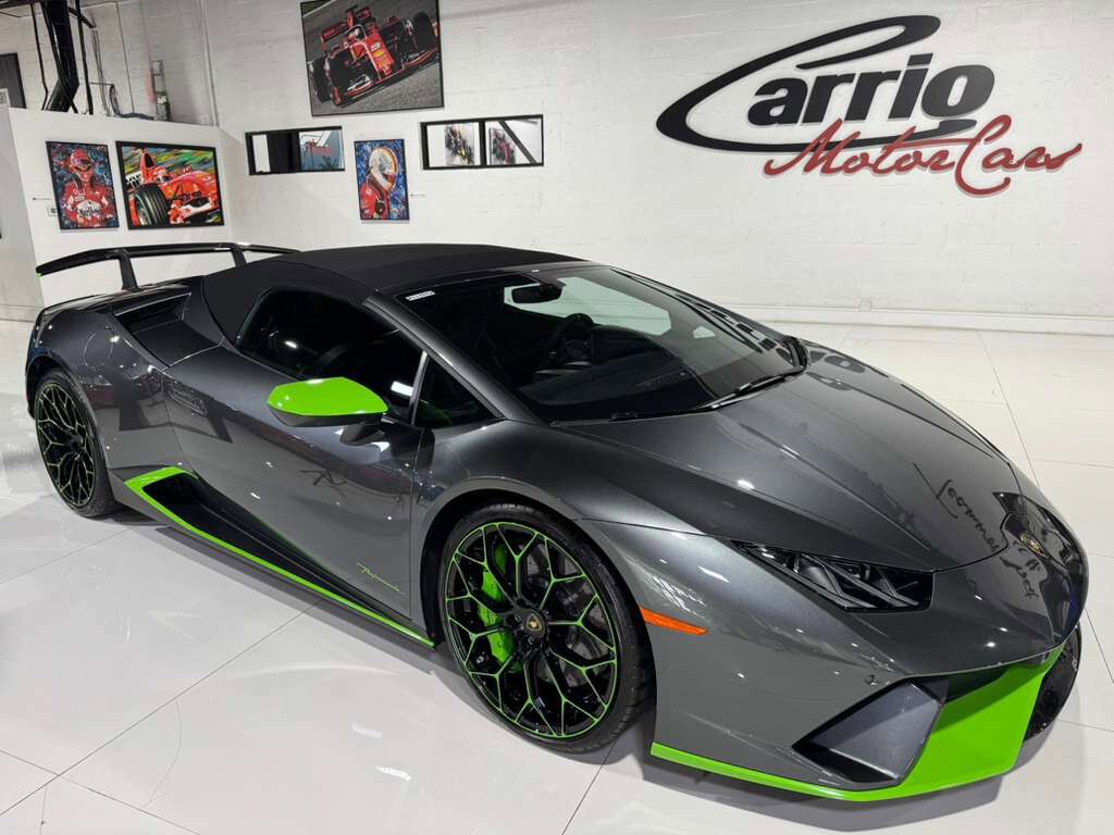 2019 Lamborghini Huracan Performante Spyder Grigio Lynx paint, Sensonum audio, forged carbon galore AND MORE!!! Fort Lauderdale FL