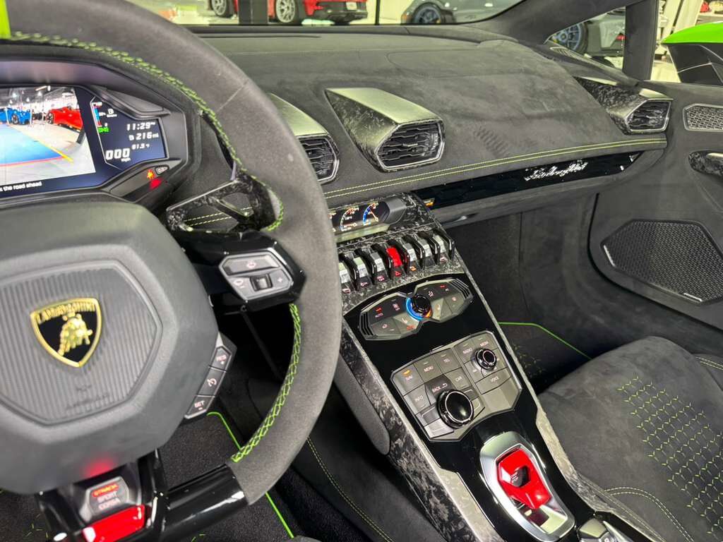 2019 Lamborghini Huracan Performante Spyder Grigio Lynx paint, Sensonum audio, forged carbon galore AND MORE!!! Fort Lauderdale FL