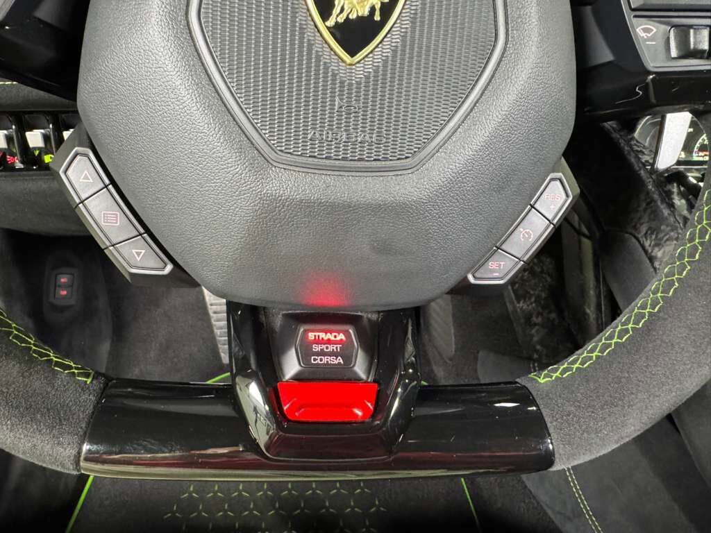 2019 Lamborghini Huracan Performante Spyder Grigio Lynx paint, Sensonum audio, forged carbon galore AND MORE!!! Fort Lauderdale FL