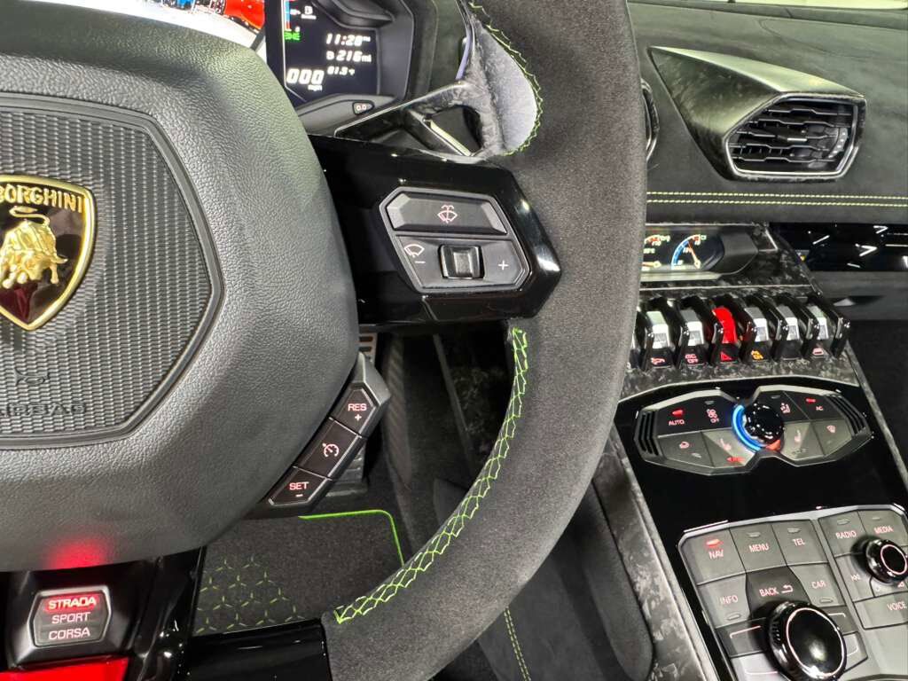 2019 Lamborghini Huracan Performante Spyder Grigio Lynx paint, Sensonum audio, forged carbon galore AND MORE!!! Fort Lauderdale FL