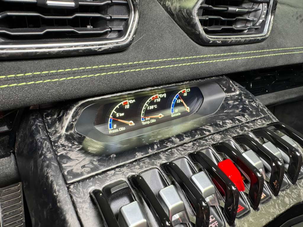 2019 Lamborghini Huracan Performante Spyder Grigio Lynx paint, Sensonum audio, forged carbon galore AND MORE!!! Fort Lauderdale FL
