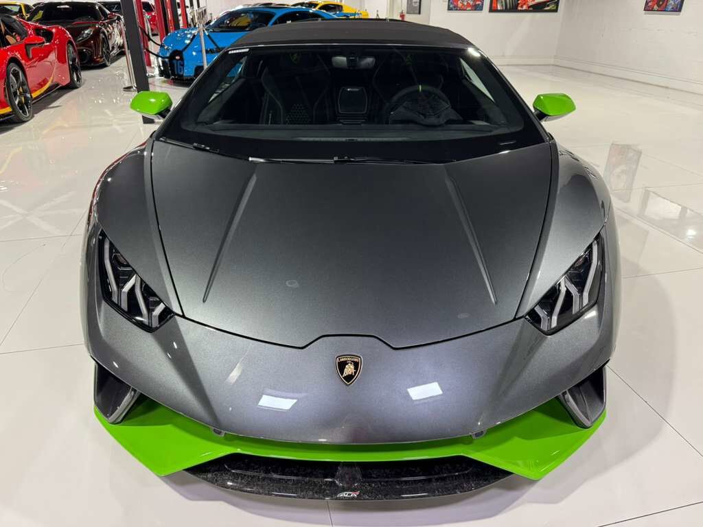2019 Lamborghini Huracan Performante Spyder Grigio Lynx paint, Sensonum audio, forged carbon galore AND MORE!!! Fort Lauderdale FL