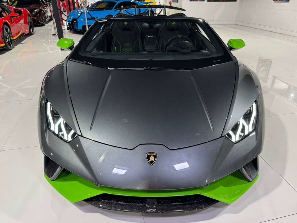 2019 Lamborghini Huracan Performante Spyder Grigio Lynx paint, Sensonum audio, forged carbon galore AND MORE!!! Fort Lauderdale FL