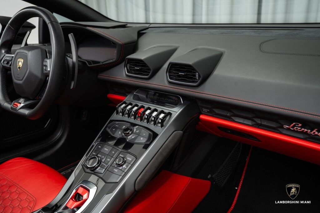 2019 Lamborghini Huracan RWD Spyder North Miami Beach FL
