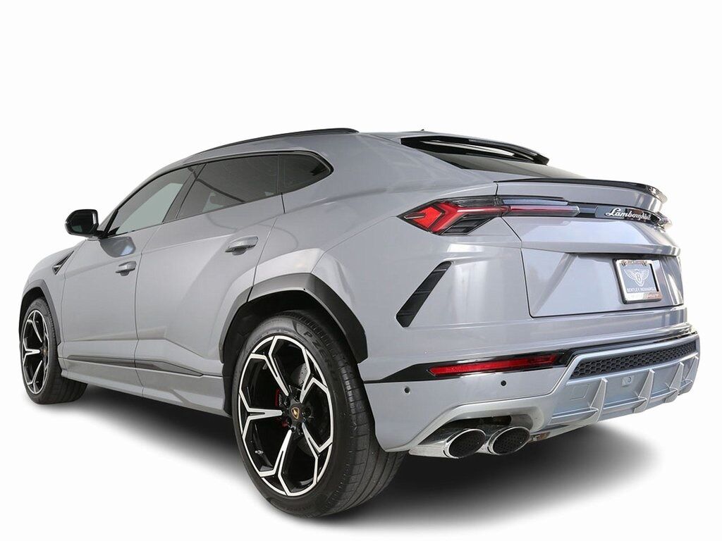 2019 Lamborghini Urus photo 6