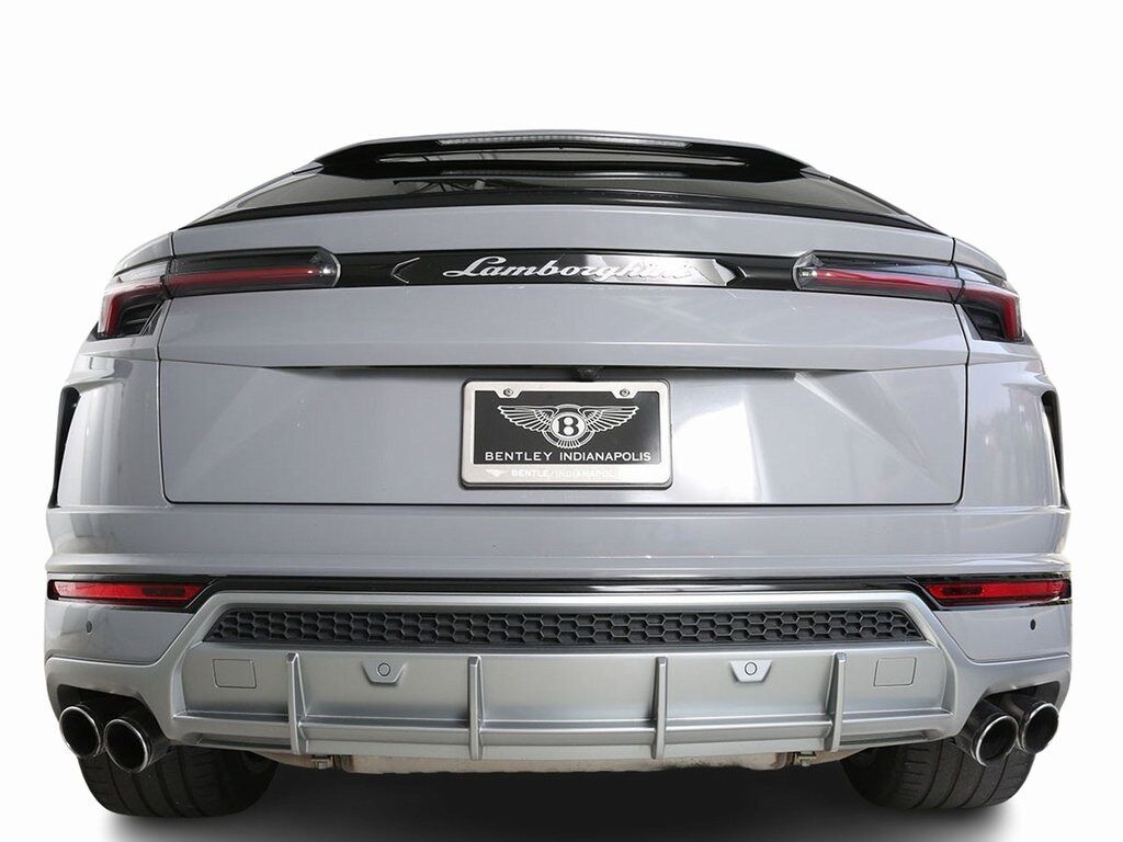 2019 Lamborghini Urus photo 7