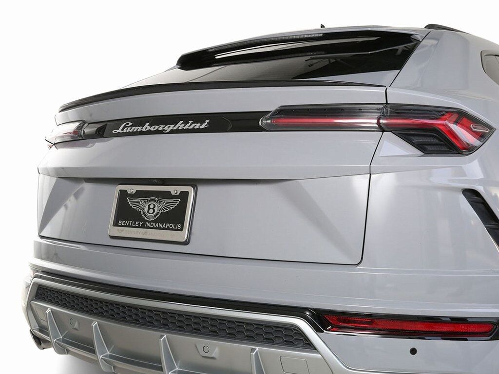 2019 Lamborghini Urus photo 8
