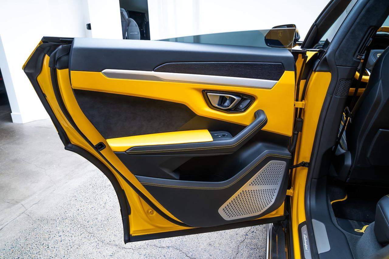 2019 Lamborghini Urus 1 Owner Vented Seats Bang &amp; Olufsen Audio Portland OR