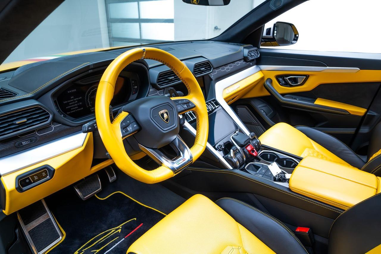2019 Lamborghini Urus 1 Owner Vented Seats Bang &amp; Olufsen Audio Portland OR