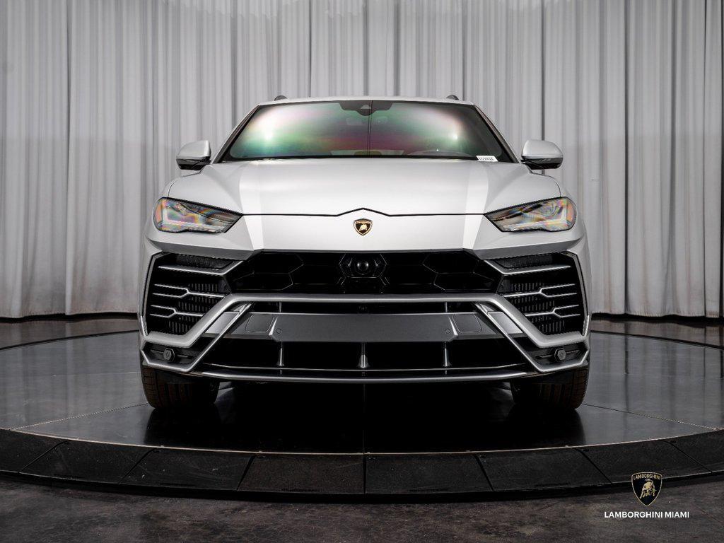 2019 Lamborghini Urus AWD