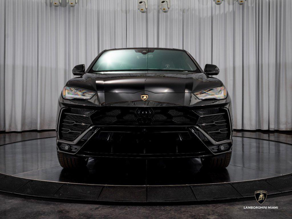 2019 Lamborghini Urus AWD