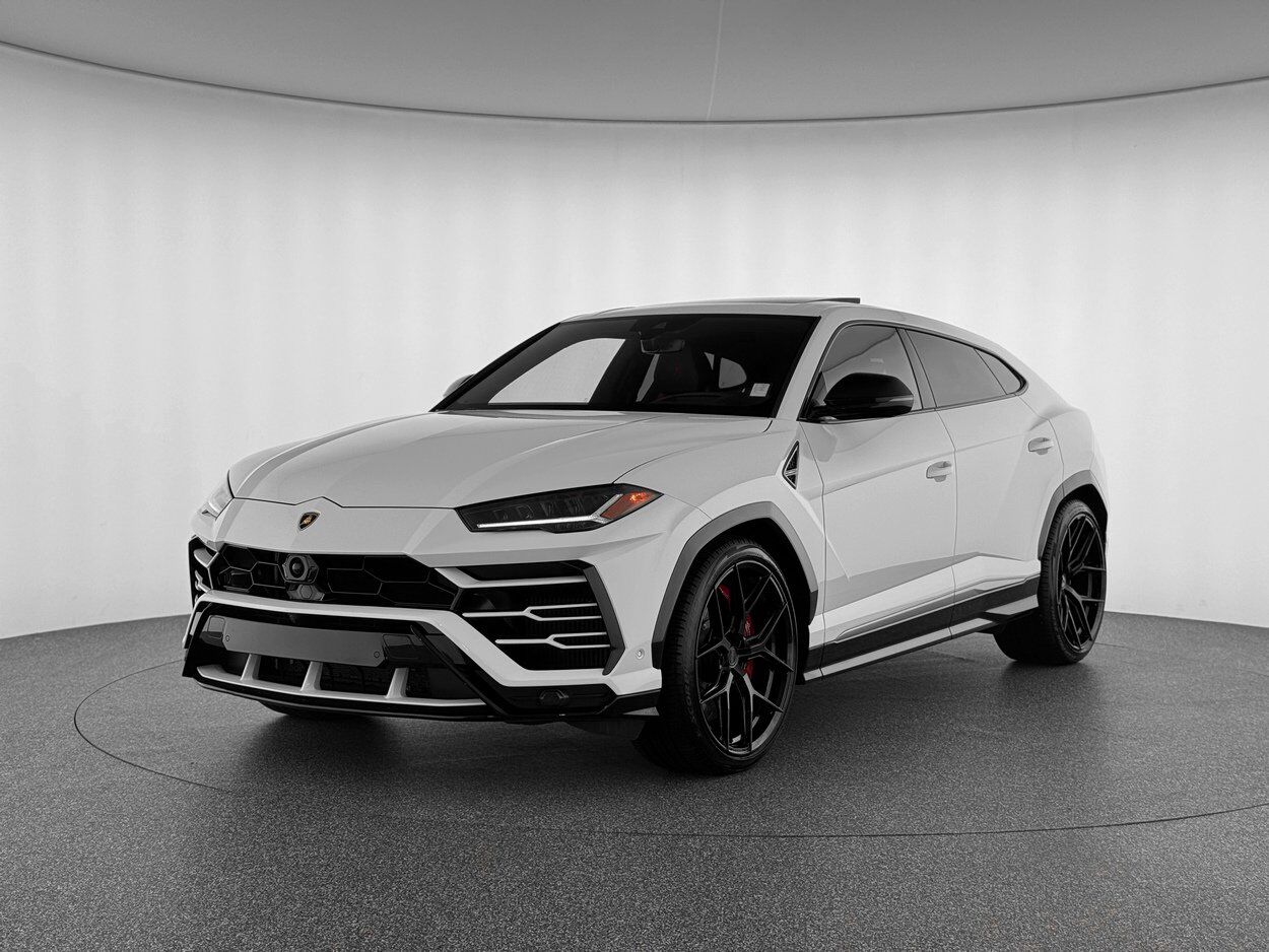 2019 Lamborghini Urus Base