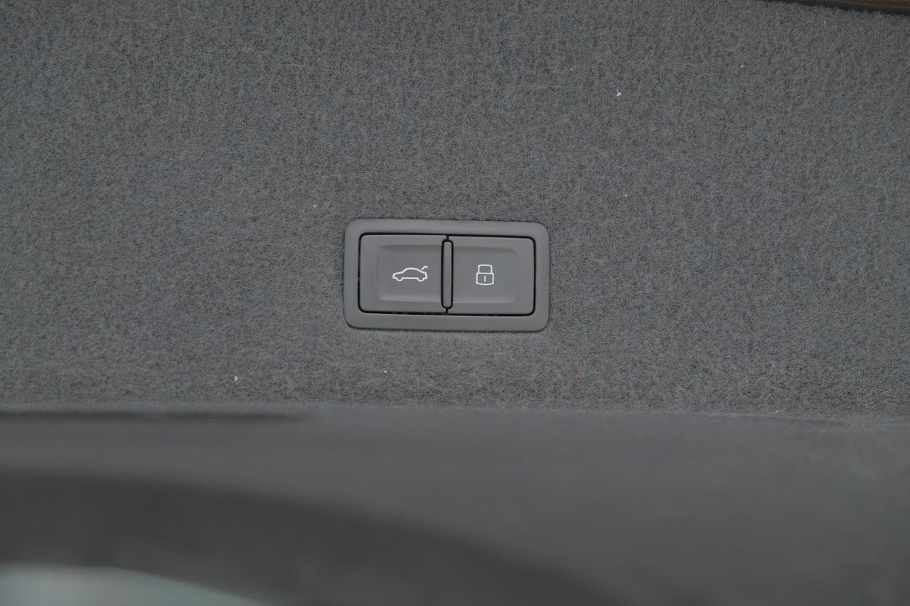 2019 Lamborghini Urus Base Miami FL