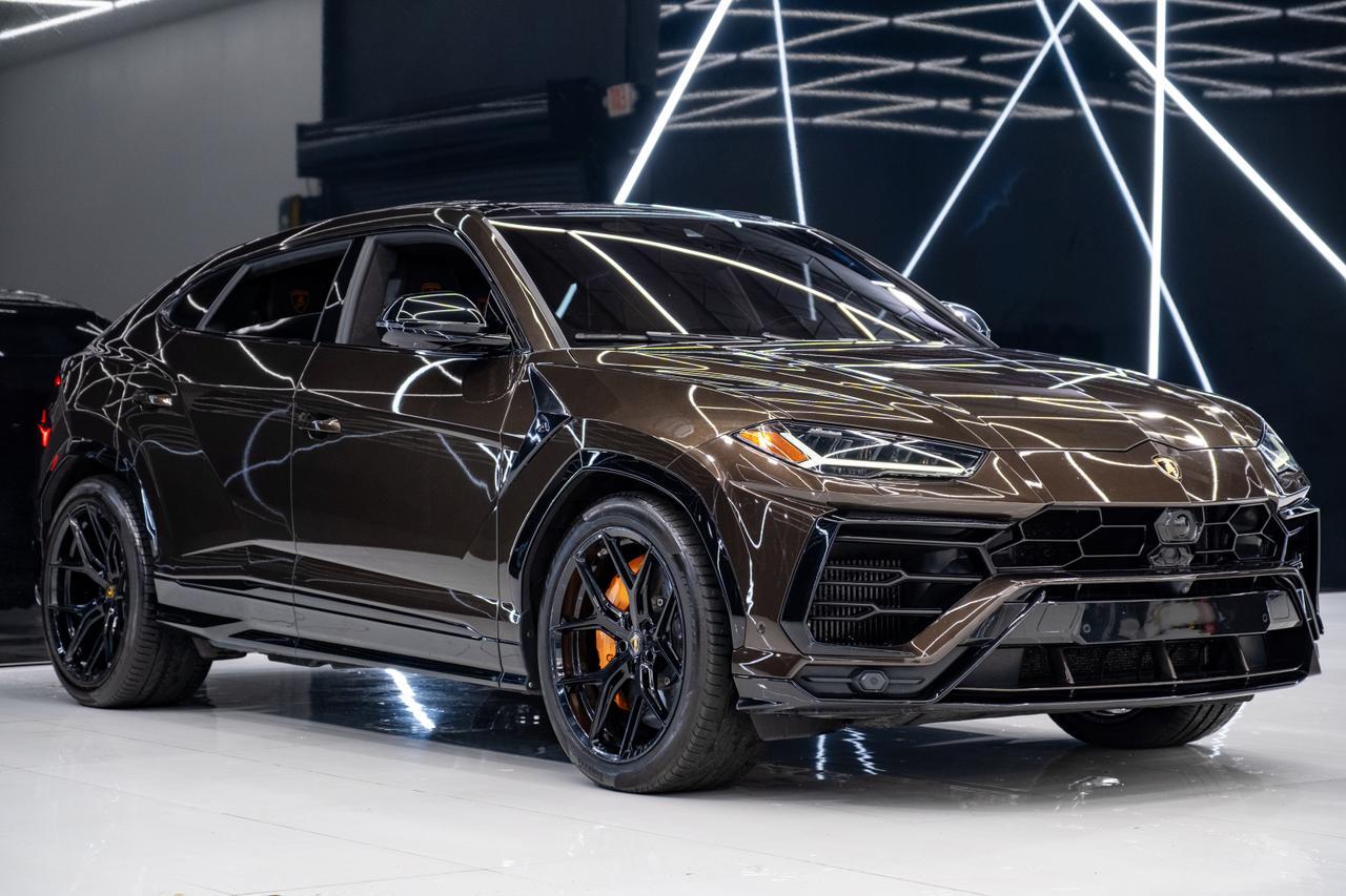 2019 Lamborghini Urus Base