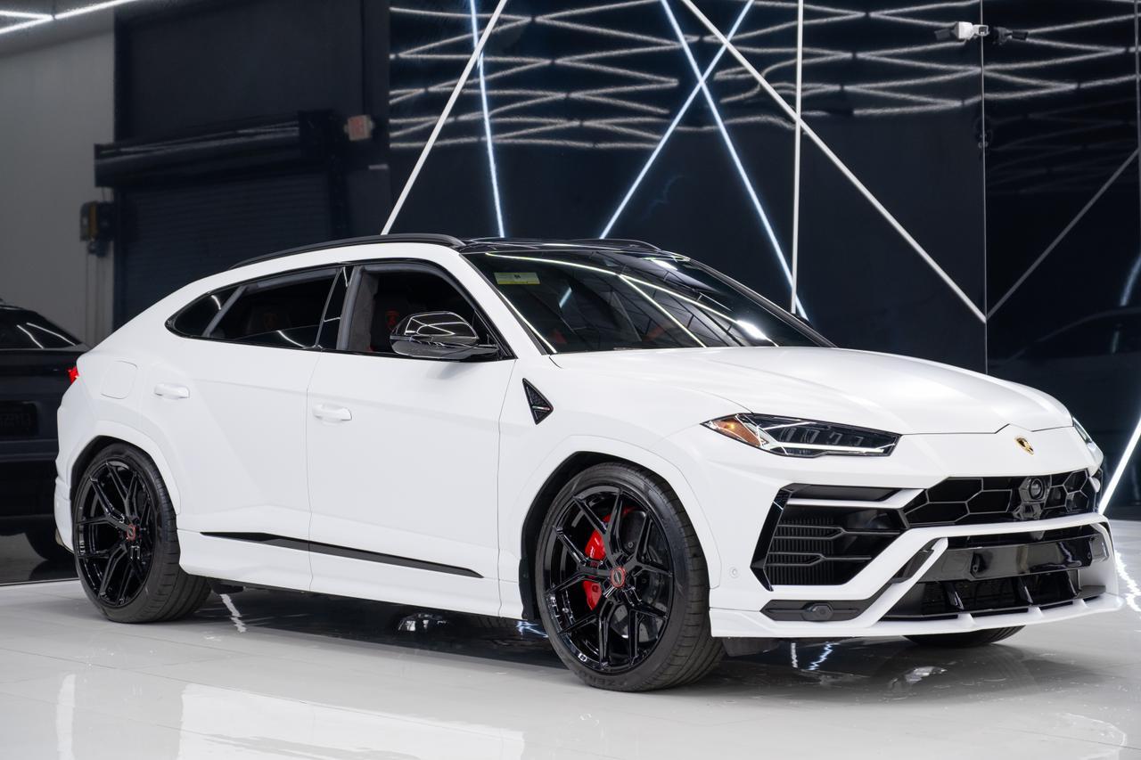 2019 Lamborghini Urus Base