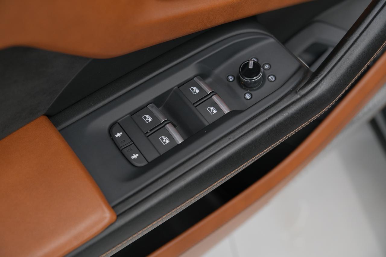 2019 Lamborghini Urus Base Miami FL