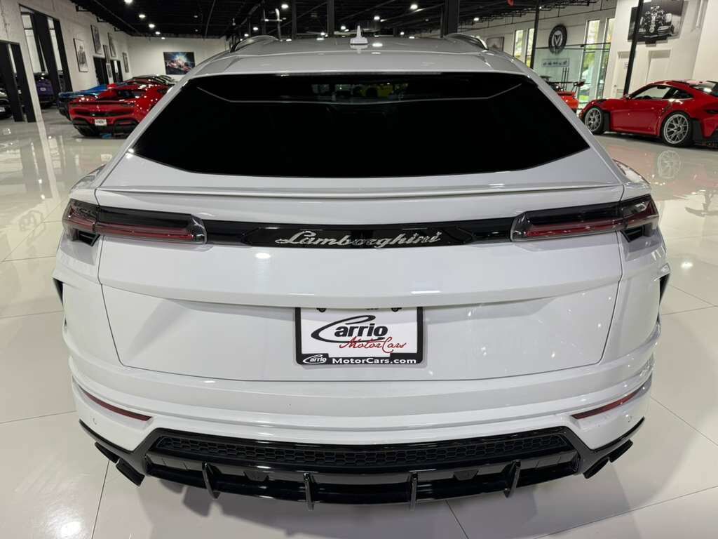 2019 Lamborghini Urus Bianco Icarus paint, Arancio Atlas interior/calipers, Bang & Olufsen audio system AND MUCH MORE!!! Fort Lauderdale FL