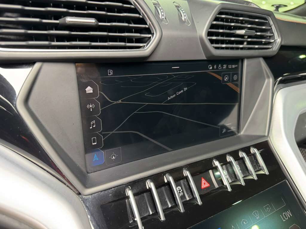 2019 Lamborghini Urus Grigio Lynx paint, pano roof, 360 camera, Bang & Olufsen audio system AND MUCH MORE!!! Fort Lauderdale FL