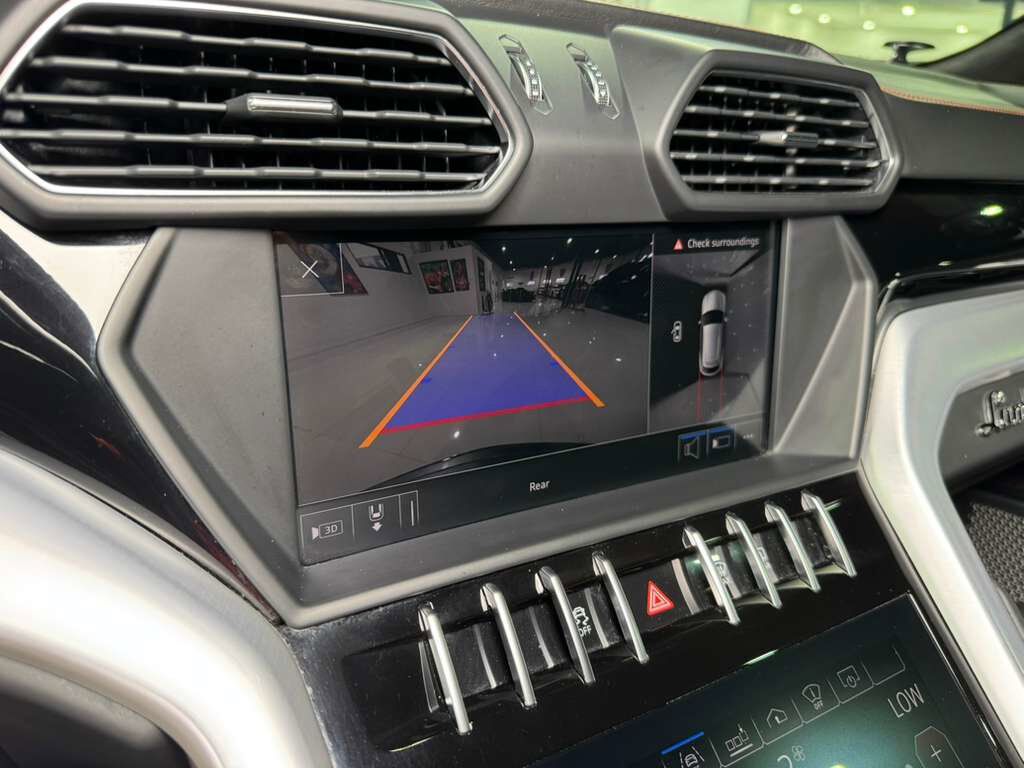 2019 Lamborghini Urus Grigio Lynx paint, pano roof, 360 camera, Bang & Olufsen audio system AND MUCH MORE!!! Fort Lauderdale FL