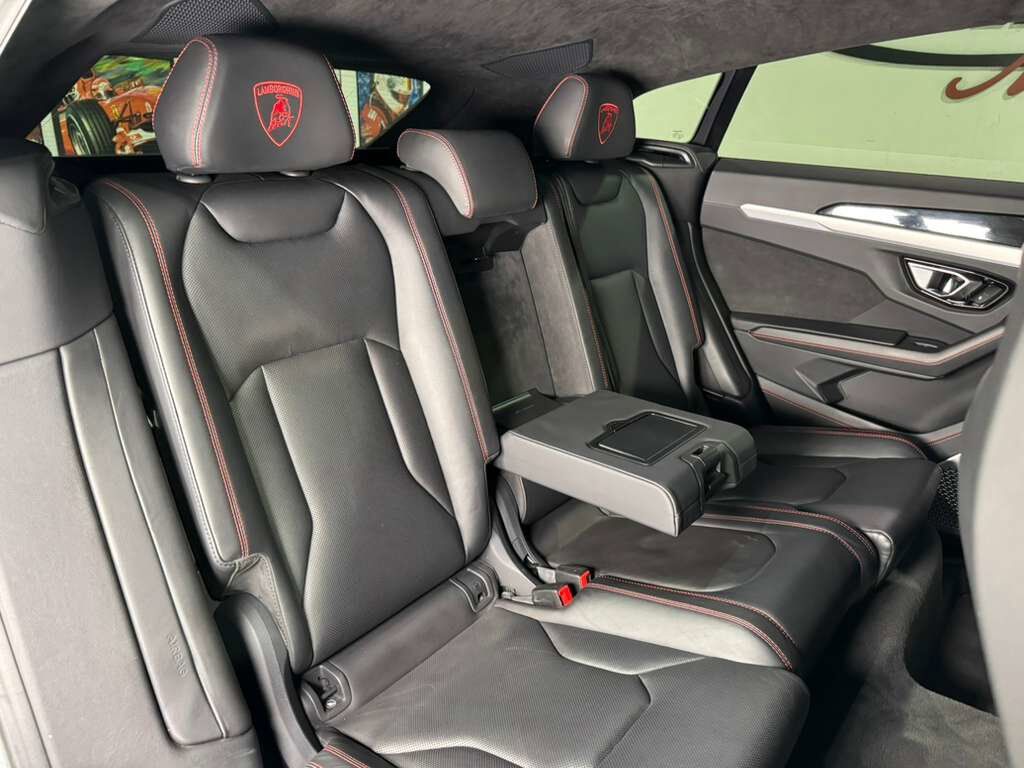 2019 Lamborghini Urus Grigio Lynx paint, pano roof, 360 camera, Bang & Olufsen audio system AND MUCH MORE!!! Fort Lauderdale FL