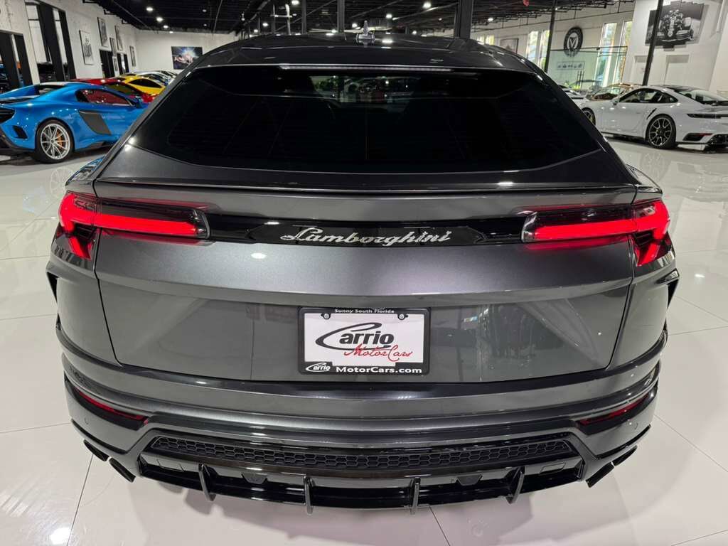 2019 Lamborghini Urus Grigio Lynx paint, pano roof, 360 camera, Bang & Olufsen audio system AND MUCH MORE!!! Fort Lauderdale FL