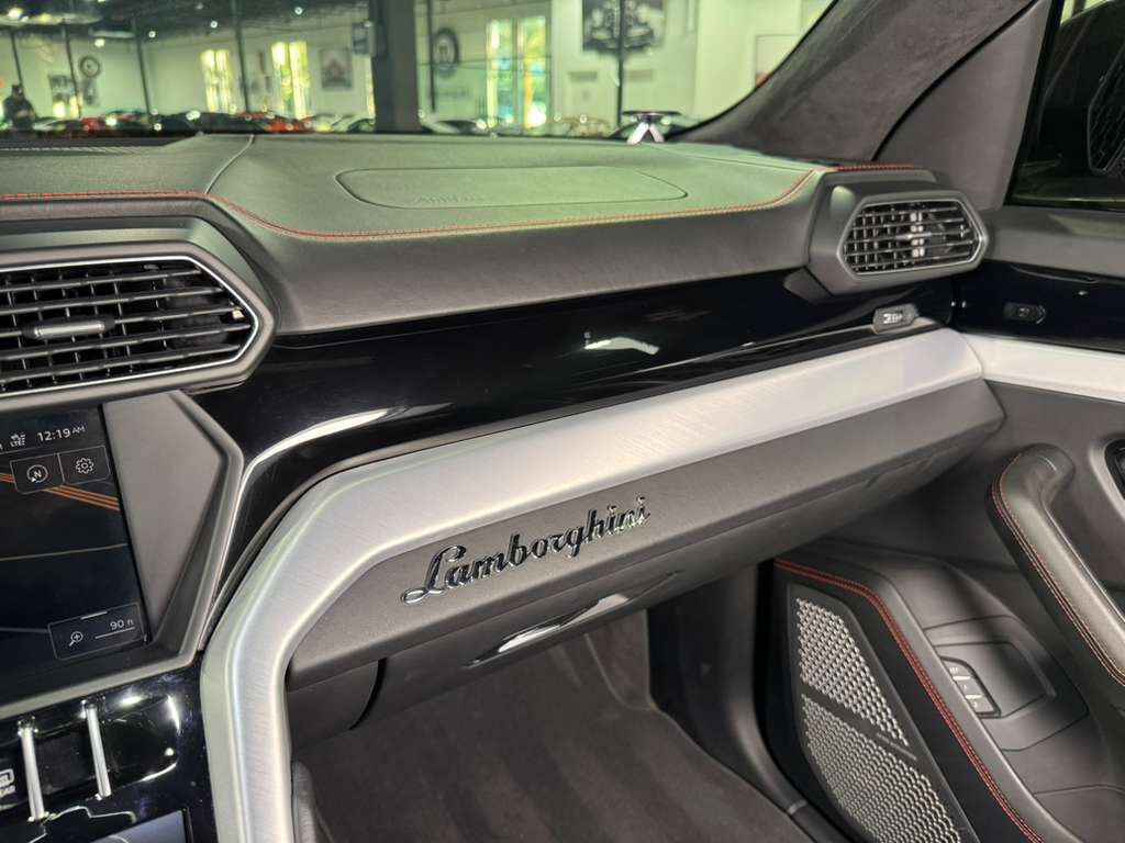 2019 Lamborghini Urus Grigio Lynx paint, pano roof, 360 camera, Bang & Olufsen audio system AND MUCH MORE!!! Fort Lauderdale FL