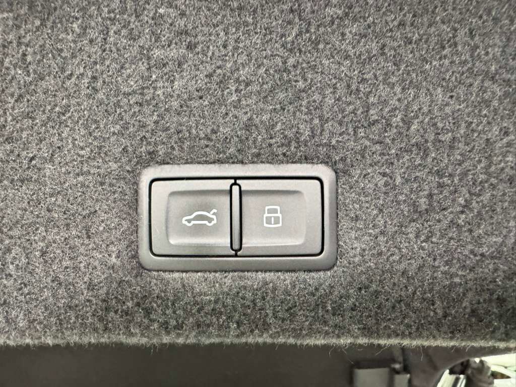 2019 Lamborghini Urus Grigio Lynx paint, pano roof, 360 camera, Bang & Olufsen audio system AND MUCH MORE!!! Fort Lauderdale FL