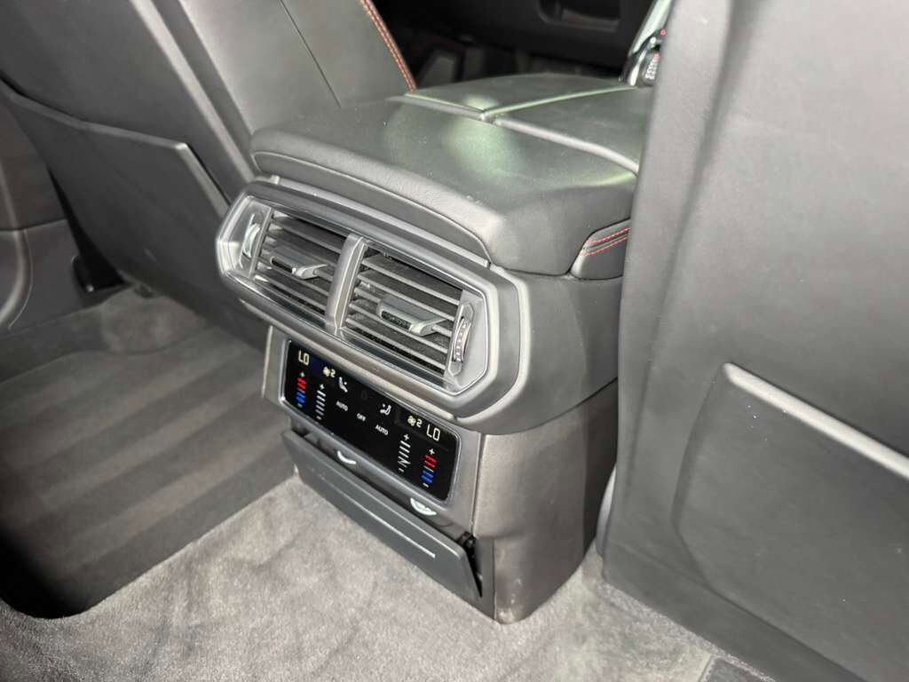 2019 Lamborghini Urus Grigio Lynx paint, pano roof, 360 camera, Bang & Olufsen audio system AND MUCH MORE!!! Fort Lauderdale FL