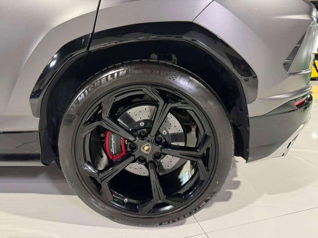 2019 Lamborghini Urus panoramic roof, Rosso Mars calipers/interior, Bang & Olufsen audio system AND MUCH MORE!! Fort Lauderdale FL